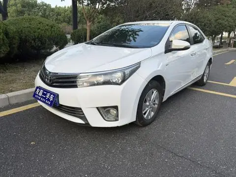Toyota Corolla 2014 — фото 1