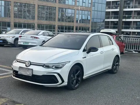 Volkswagen Golf 2021