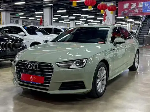 Audi A4L 2017 — фото 1