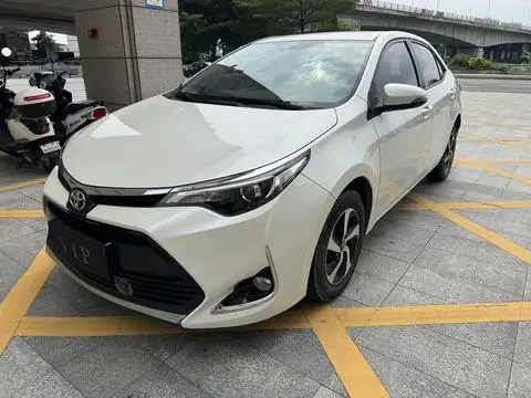 Toyota 雷凌 2017 — фото 1