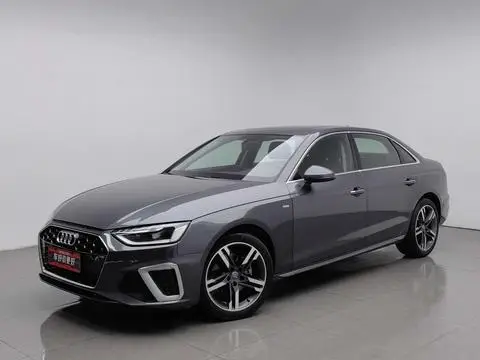 Audi A4L 2020 — фото 1