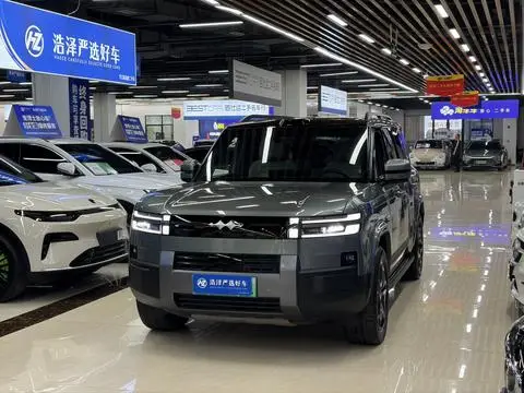 BYD Leopard 钛7 PHEV 2025