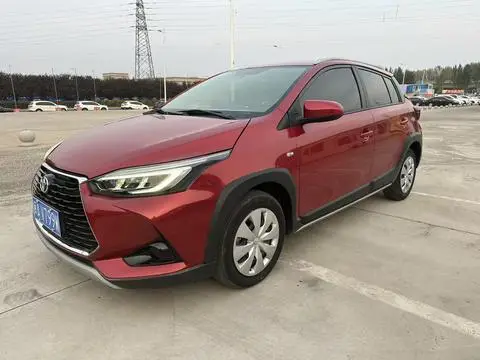 Toyota YARIS L 2022 — фото 1