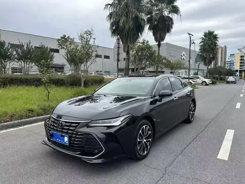 Toyota 亚洲龙 2022