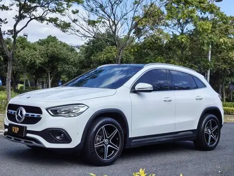 Mercedes-Benz GLA 2020