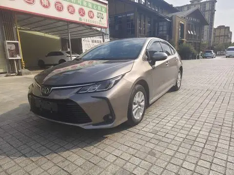 Toyota Corolla 2019 — фото 1