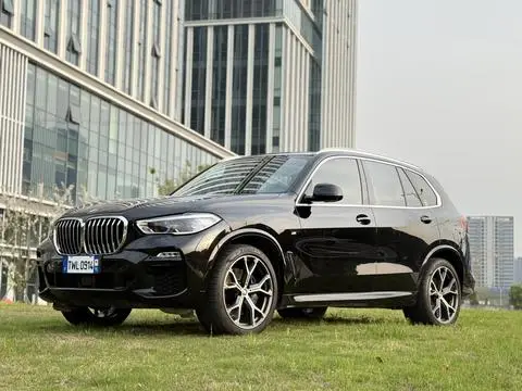 BMW X5 2019 — фото 1