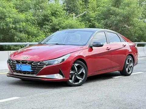 Hyundai Elantra 2022