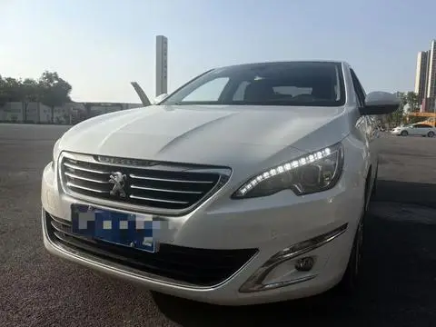 Peugeot 408 2014 — фото 1