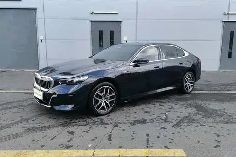 BMW i5 2025