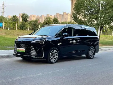 Buick GL8 PHEV 2025
