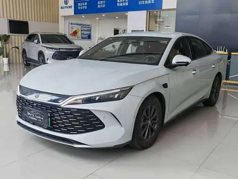 BYD 秦L DM 2025 — фото 1