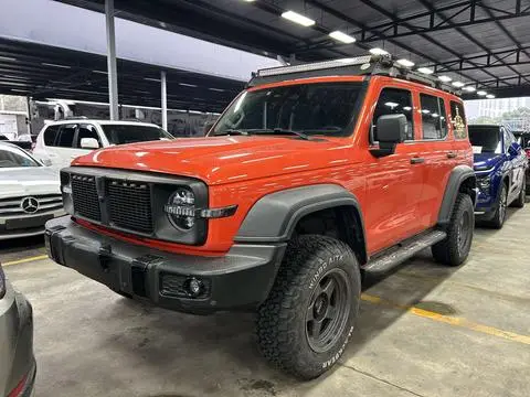TANK 300 2023