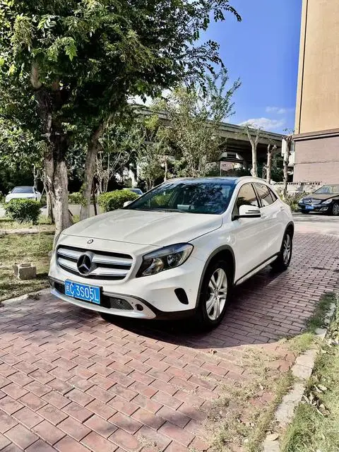 Mercedes-Benz GLA 2016