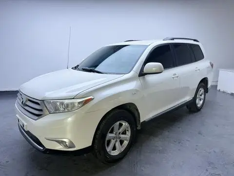 Toyota Highlander 2013 — фото 1
