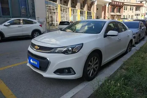 Chevrolet Malibu 2018 — фото 1