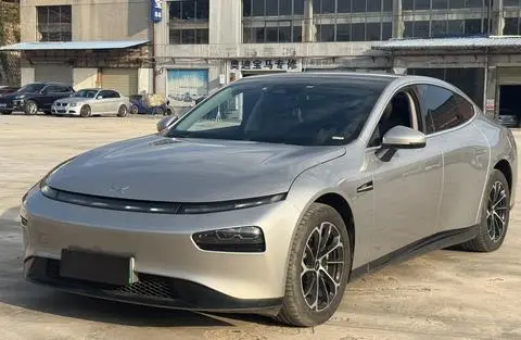 XPeng 小鹏P7 2022