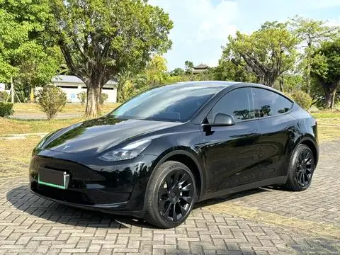 Tesla Model Y 2022 — фото 1