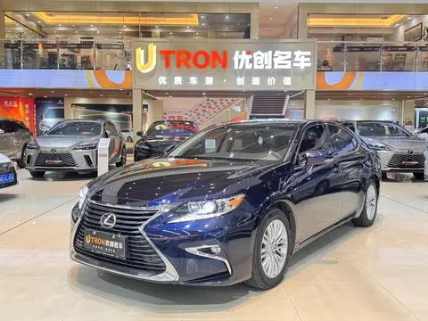 Lexus ES 2015 — фото 1