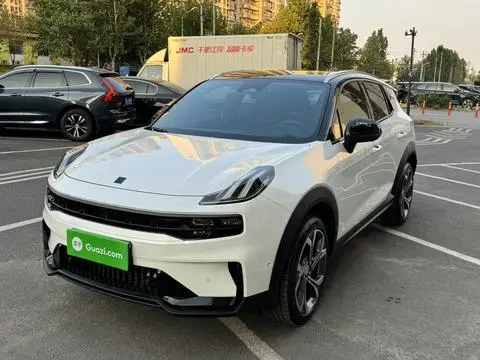 Lynk & Co 06 2023