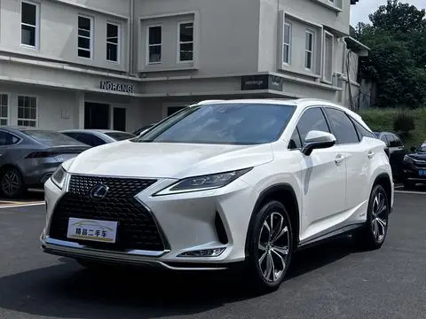 Lexus RX 2020 — фото 1
