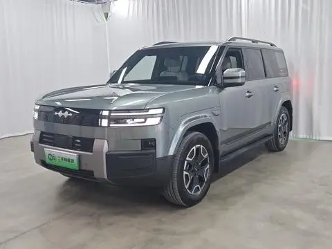 BYD Leopard 钛7 PHEV 2025