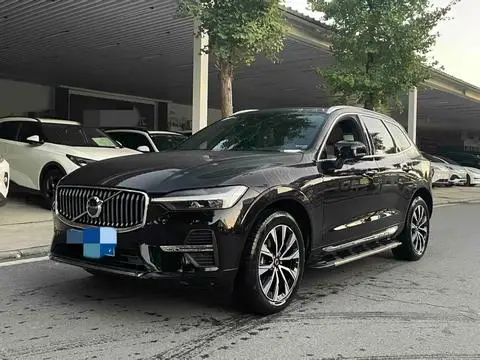 Volvo XC60 2024 — фото 1