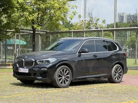 BMW X5 2021 — фото 1