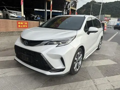 Toyota Granvia 2023