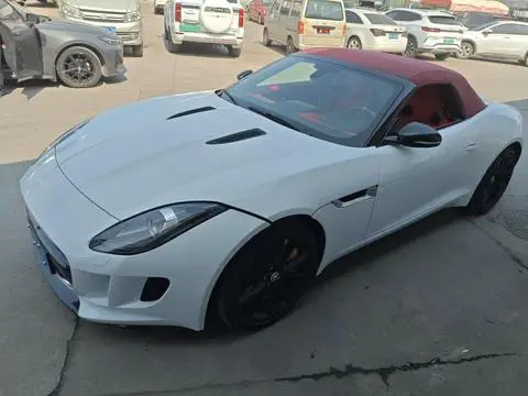 Jaguar F-TYPE 2013