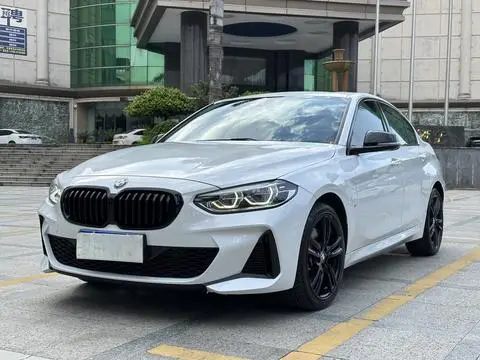 BMW 1 Series 2023
