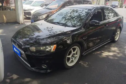 Mitsubishi 翼神 2013