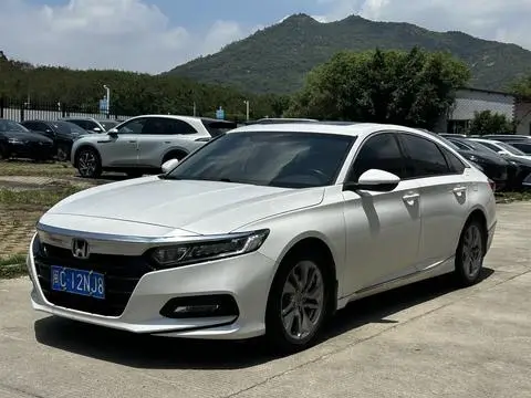 Honda Accord 2018 — фото 1