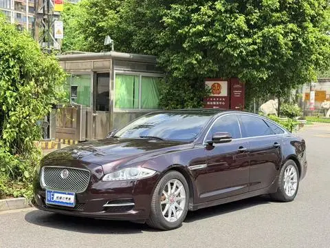 Jaguar XJ 2015