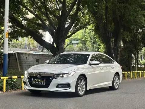 Honda Accord 2018 — фото 1