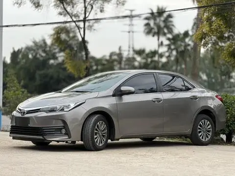 Toyota Corolla 2017 — фото 1