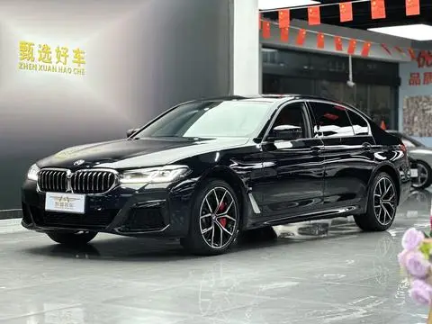 BMW 5 Series 2022 — фото 1