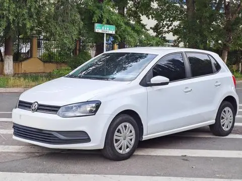 Volkswagen Polo 2016 — фото 1