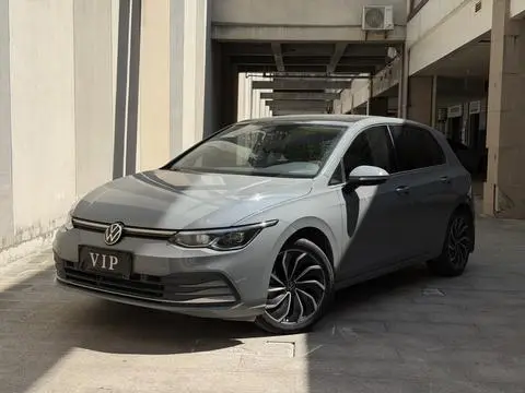 Volkswagen Golf 2021
