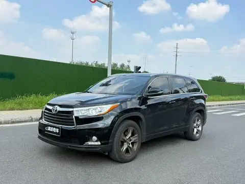 Toyota Highlander 2017 — фото 1