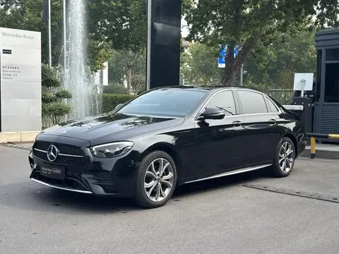 Mercedes-Benz E-Class 2022 — фото 1