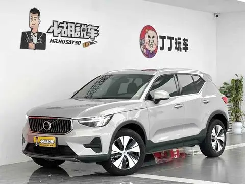 Volvo XC40 2024