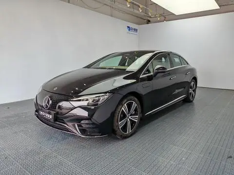 Mercedes-Benz EQE 2025