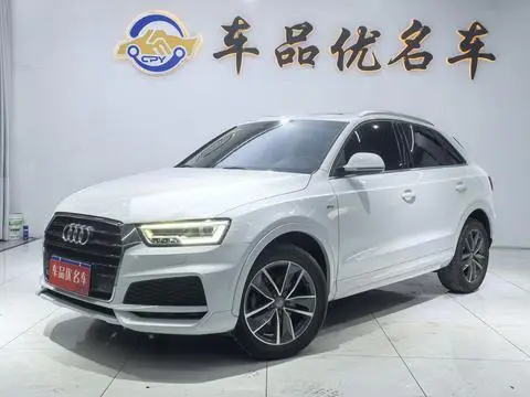Audi Q3 2018 — фото 1
