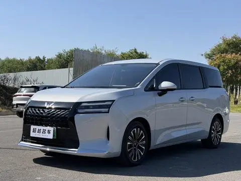 Wuling 星光730 PHEV 2025