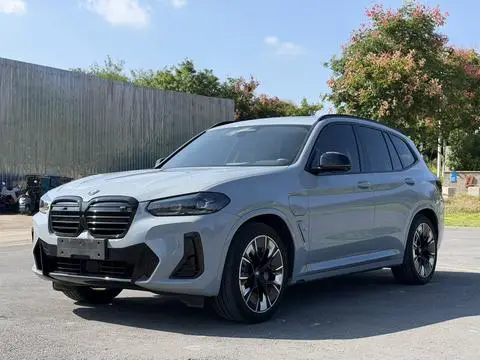 BMW iX3 2022