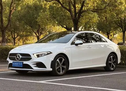 Mercedes-Benz A-Class 2022 — фото 1