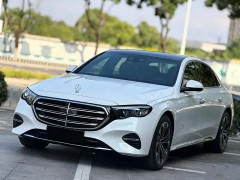 Mercedes-Benz E-Class PHEV 2024