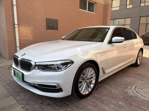 BMW 5 Series PHEV 2020 — фото 1