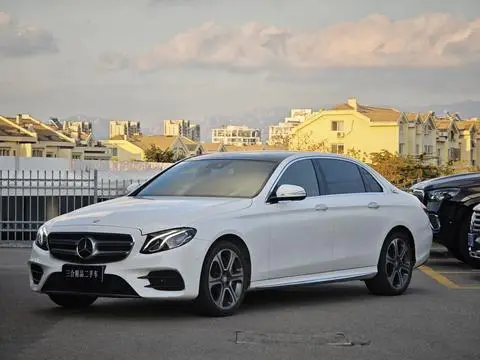 Mercedes-Benz E-Class 2017 — фото 1
